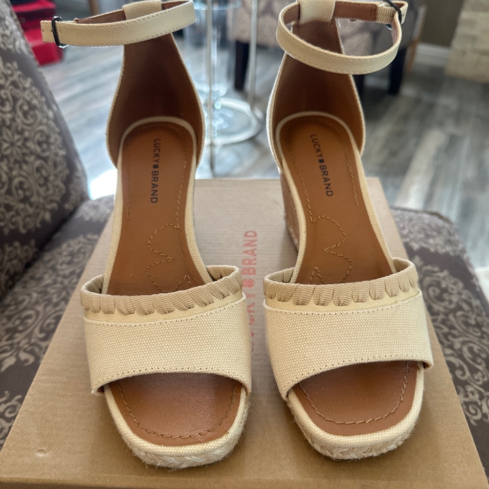 Women shoes